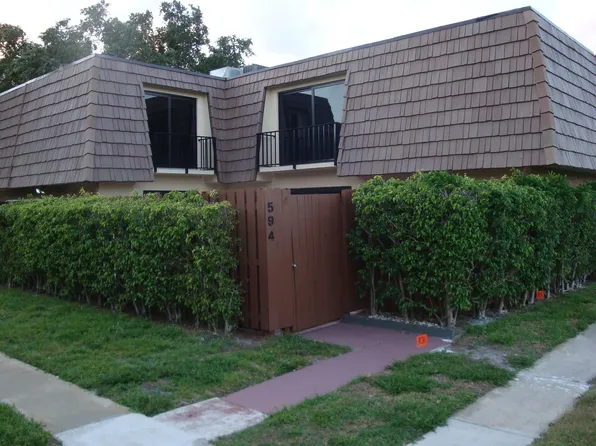 594 Springdale Circle #59-d, Palm Springs, FL 33461