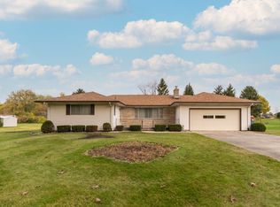 25445 Gordon Rd, South Bend, IN 46619