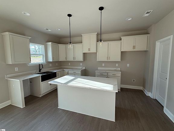 4th image of 88 Wilson St