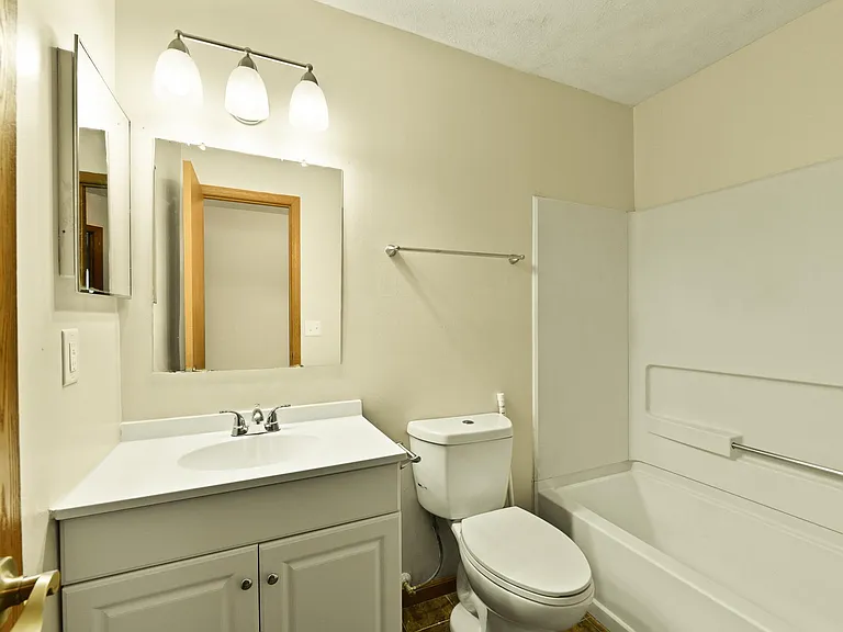 Waterford Pointe — Photo 28