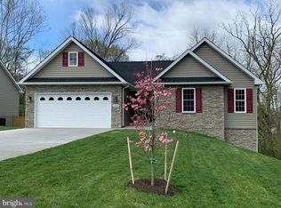 1206 Ewell St, Front Royal, VA 22630