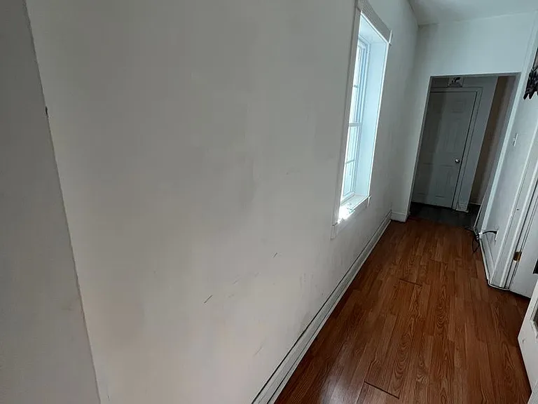 1235 W Cary St — Photo 6