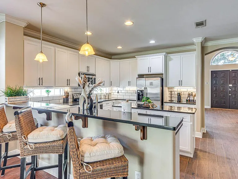 895 Solimar Way — Photo 9