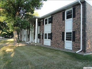 1st image of 400 Dogwood Ave