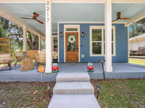 2217 E 59th St, Savannah, GA 31404
