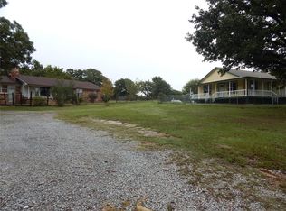 282 Deer Ln, McAlester, OK 74501