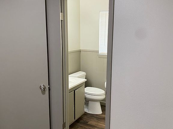5th image of 1216 Briarwood Dr