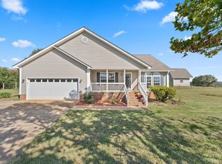 233 Campaign Trl, Duncan, SC 29334