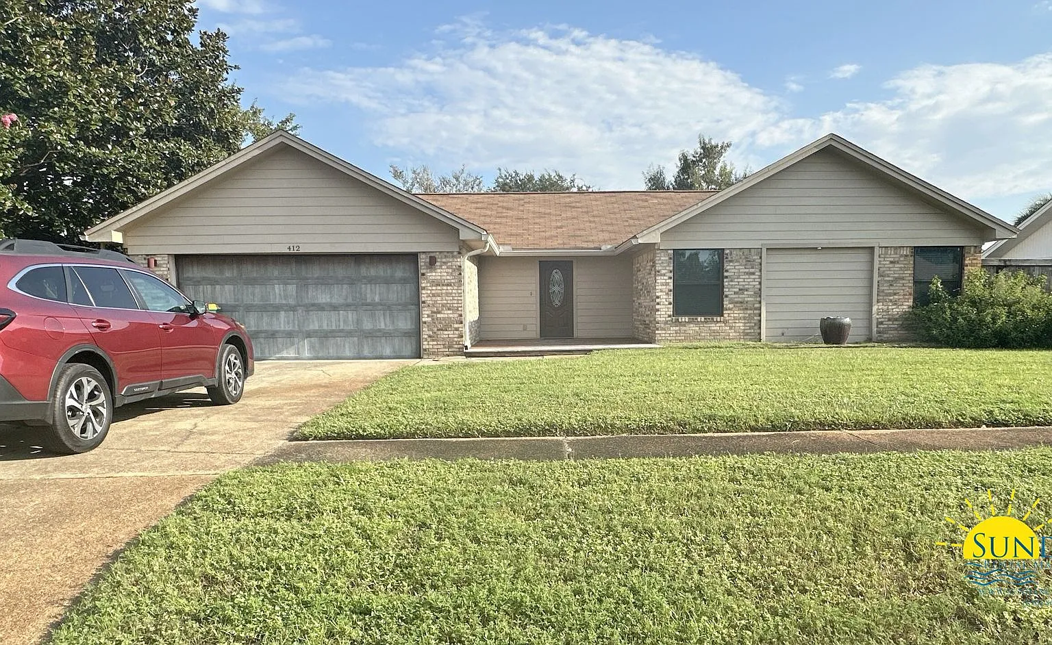 Gorgeous3 Bedroom Home in Mary Esther! — Photo 1