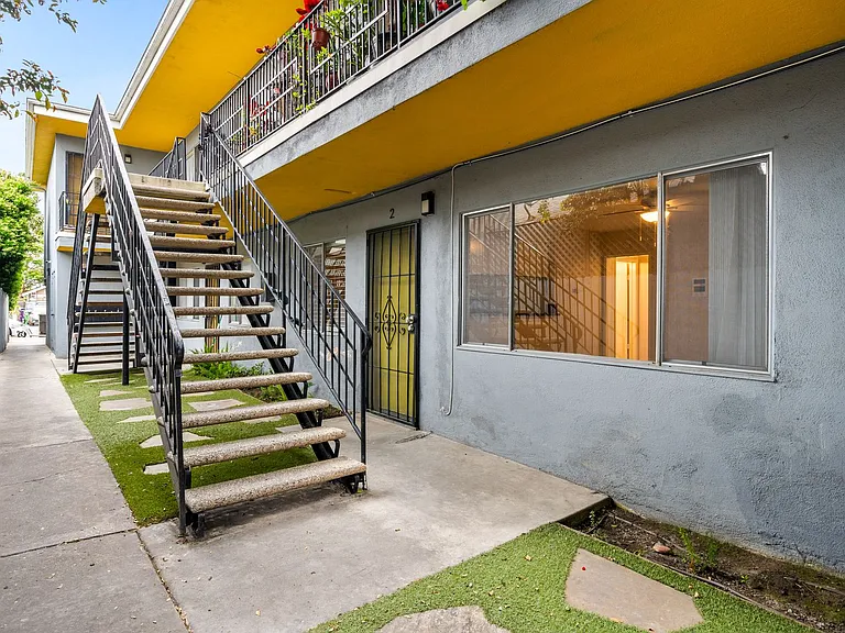 912 Gladys Avenue — Photo 13