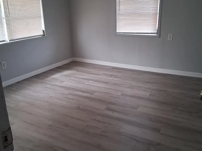 311 Bartow Rd S — Photo 8