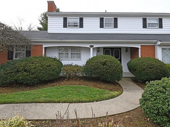 2nd image of 8541 Sturbridge Dr