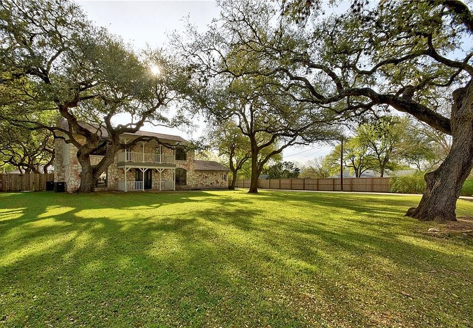1st image of 424 Canyon Wren Dr