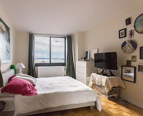 Rented by Compass | media 26