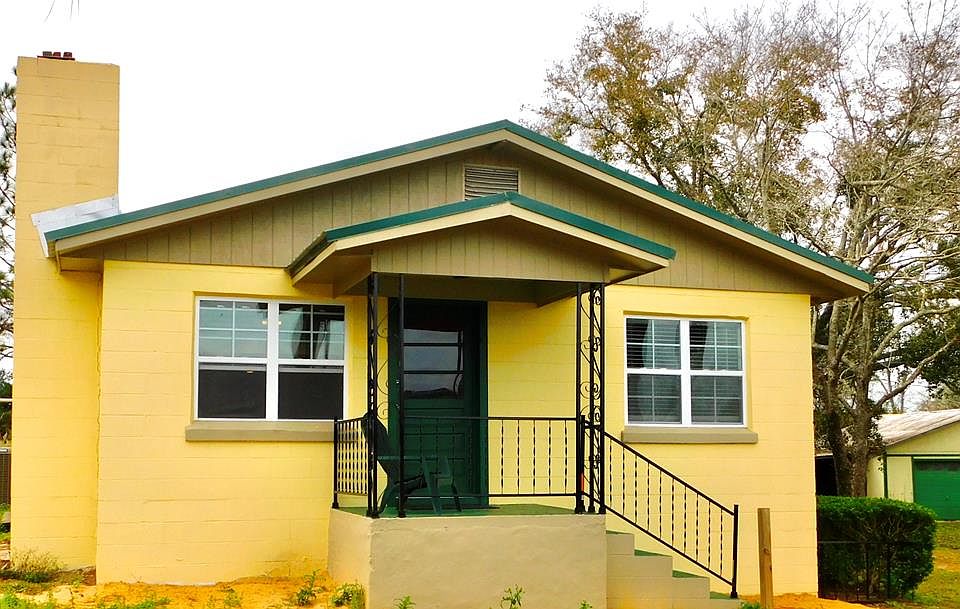 1st image of 7812 Paradise Dr