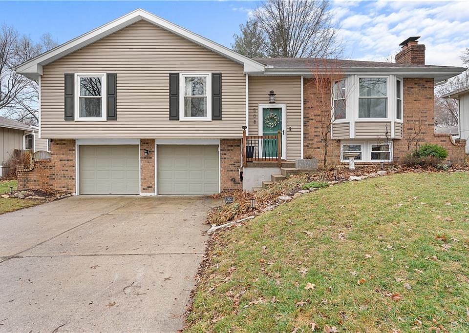 1st image of 508 NE Stonewall Dr