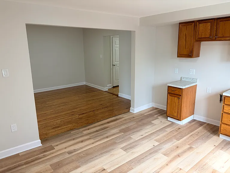 131 157th St #2E — Photo 11