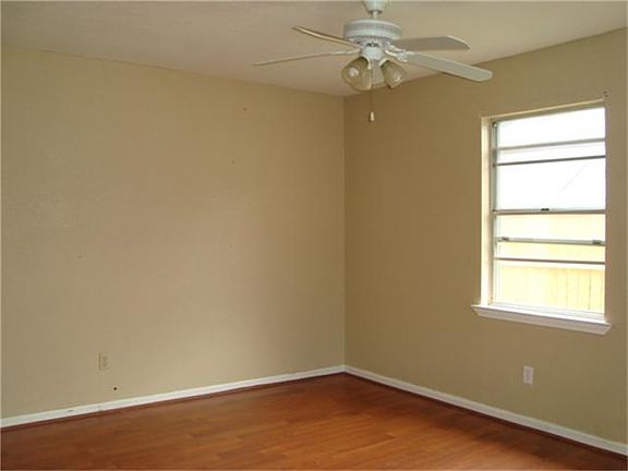 2nd image of 10907 Eddyrock St