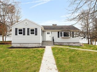 119 Northmore Dr, Yorktown Heights, NY 10598