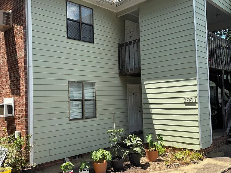 3708Lex — Photo 1