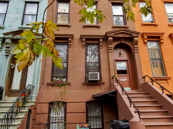 457 6th Street image 13 of 16