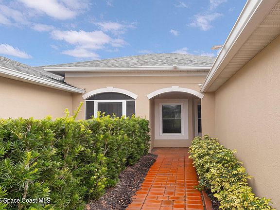 4th image of 3566 Bancroft Dr