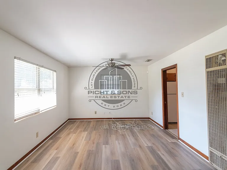 1818 Dawsey St — Photo 6