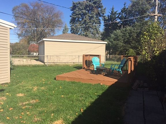 5th image of 1095 W Villa Dr