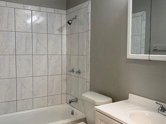 5th image of 516 Splitlog Ave APT 1