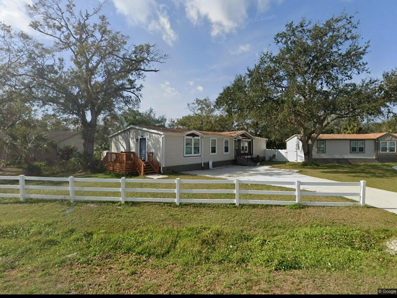 4 bed, 2040 sqft, $2,600 — Photo 1
