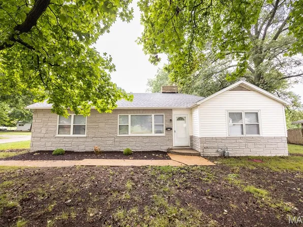 1912 N 17th St, Belleville, IL 62226