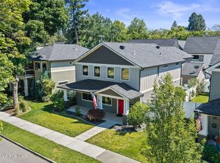 818/820 E Lakeside Ave, Coeur D Alene, ID 83814