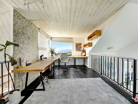 5th image of 29231 Heathercliff Rd APT 1