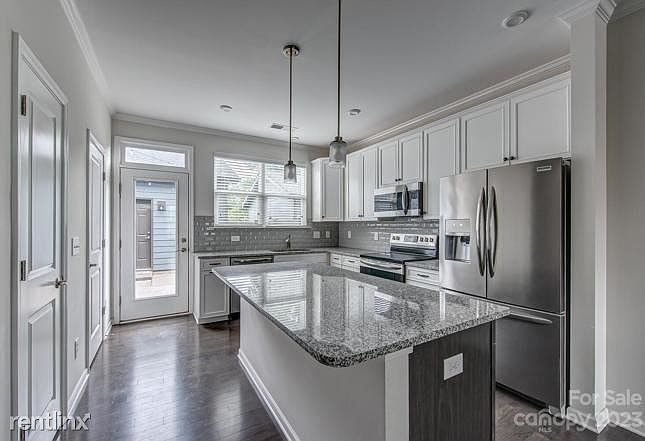 1st image of 1209R River Dr