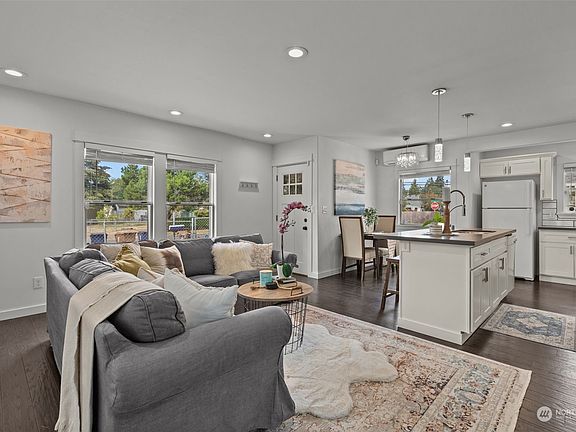 3rd image of 6611 S Gove Street