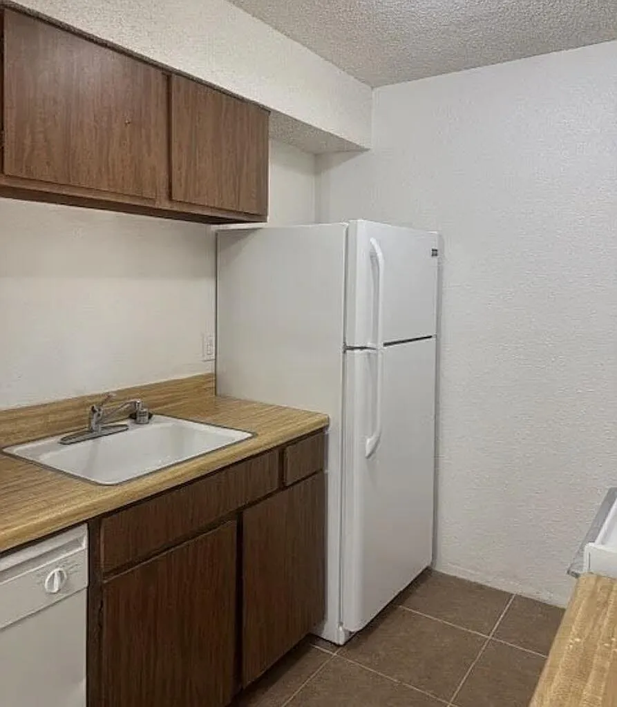 1 bed, 1.0 bath, 660 sqft, $975 — Photo 4