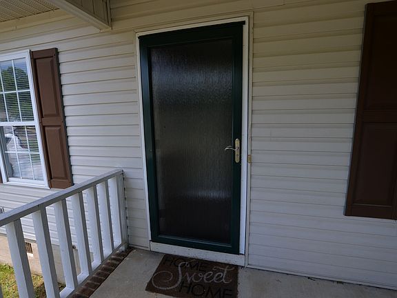 4th image of 1715 Rainbow Dr