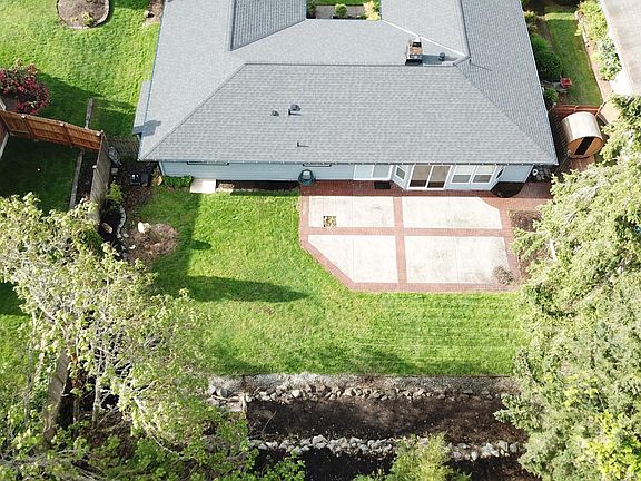 5th image of 14215 NE 74th St