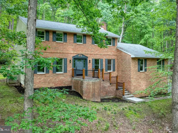 600 Rocky Dr, Boiling Springs, PA 17007