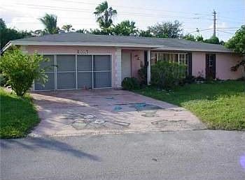 2nd image of 5507 White Oak Cir