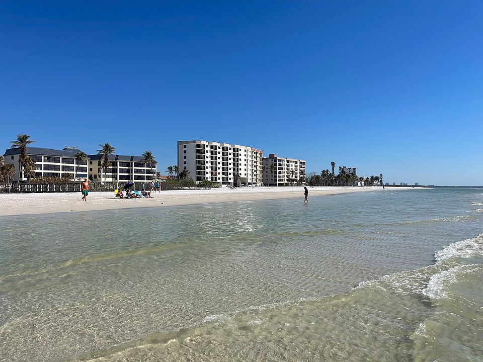 1st image of 6893 Estero Blvd