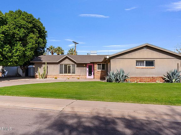 2nd image of 8450 E MONTECITO Avenue