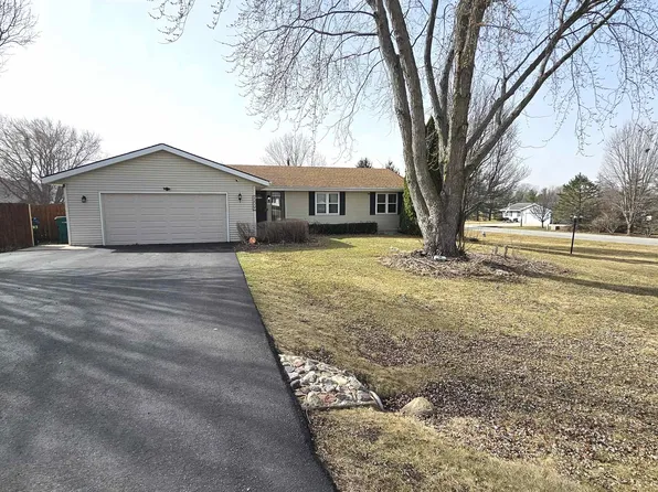 6647 Meadowbrook, Roscoe, IL 61073