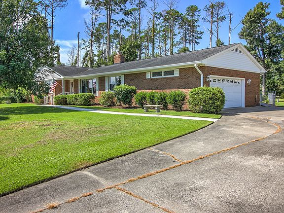 2nd image of 132 Shore Dr
