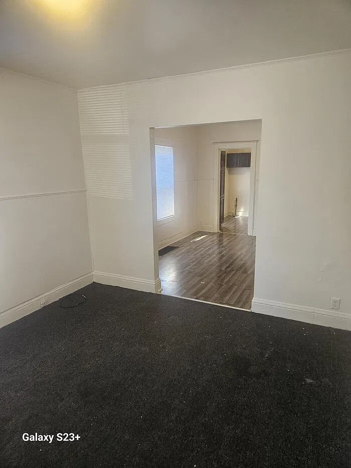 3 bed, 1.0 bath, 836 sqft, $1,500 — Photo 3
