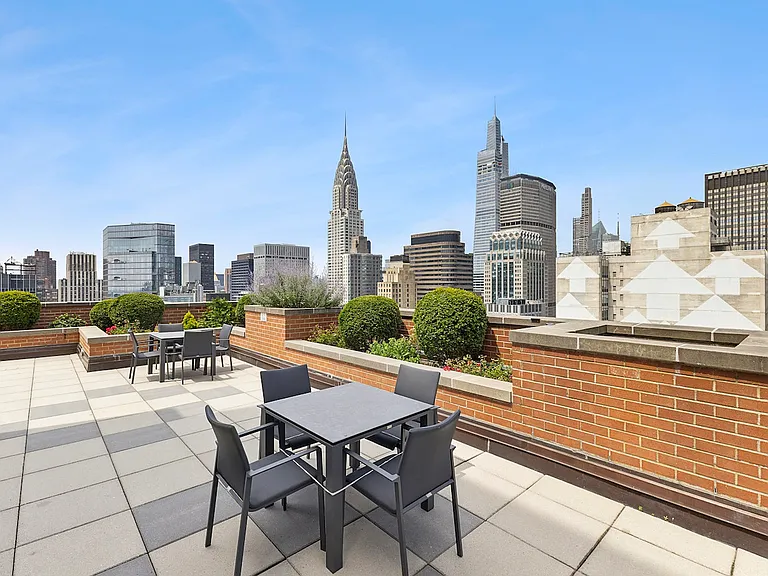 236 E 47th St #12C — Photo 8