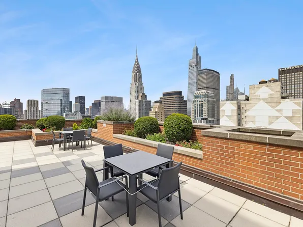 236 East 47th Street image 11 of 14