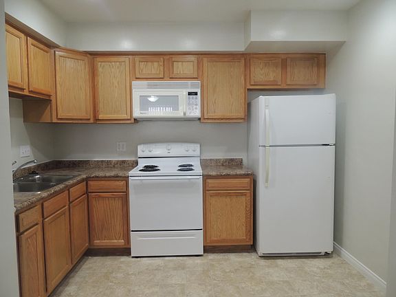 2nd image of 10 Bay Shore Ave APT D