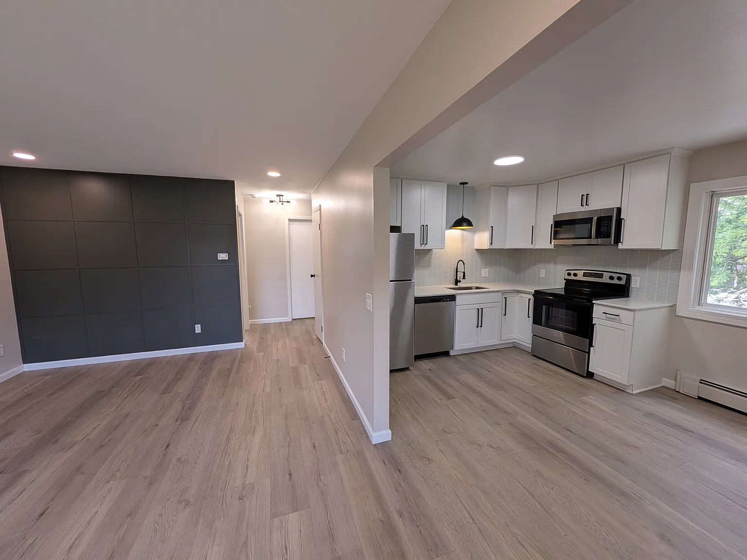 2 bed, $1,650 — Photo 4