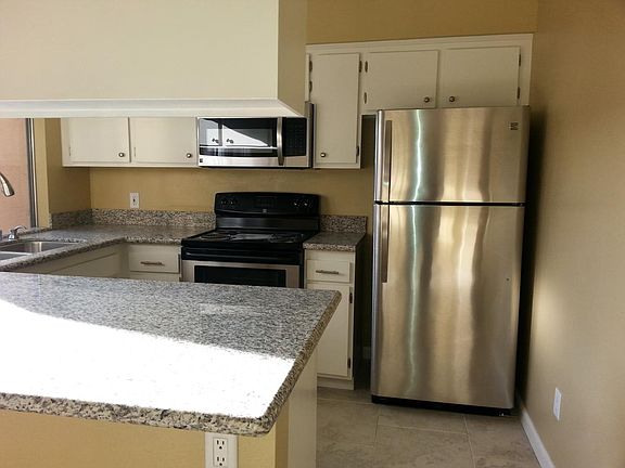 5th image of 7942 Mission Center Ct Unit F